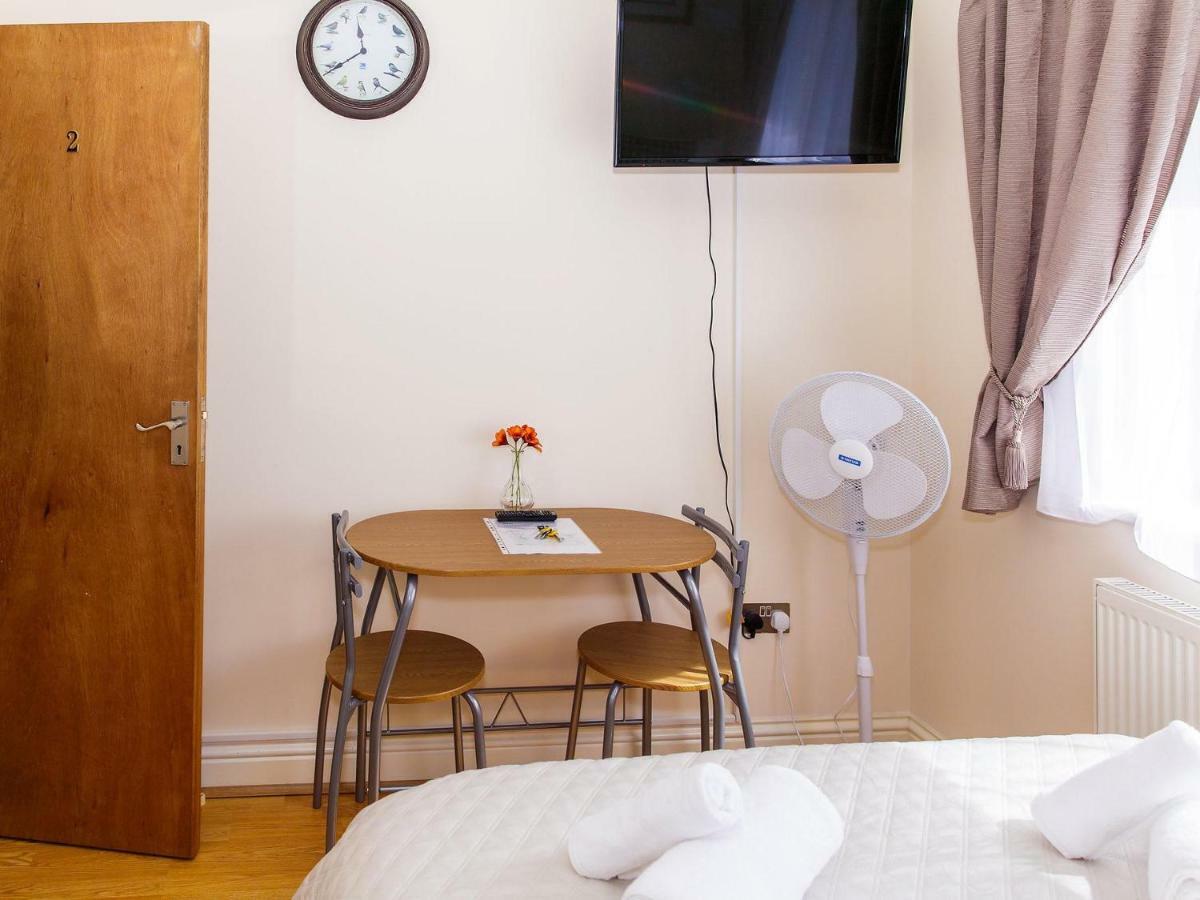 Mandeville Rooms Northolt  Ngoại thất bức ảnh
