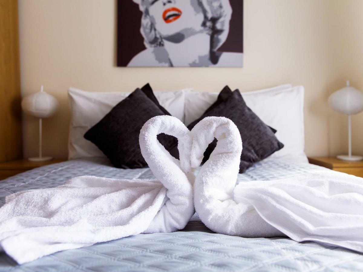 Mandeville Rooms Northolt  Phòng bức ảnh
